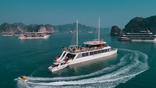Tau Catamaran Cruise